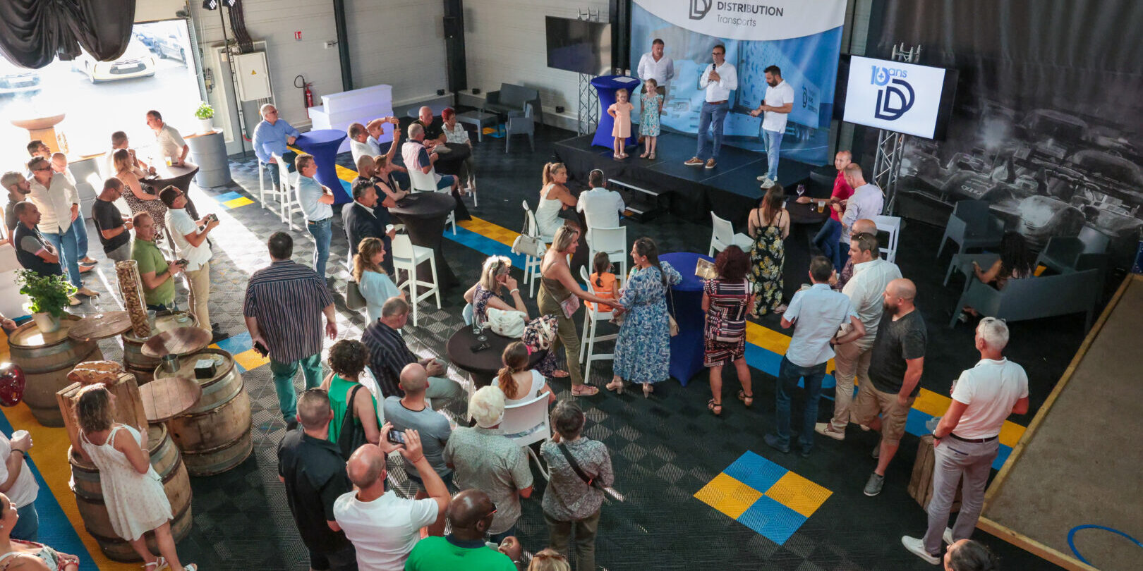 3 Discours – foule hall premium